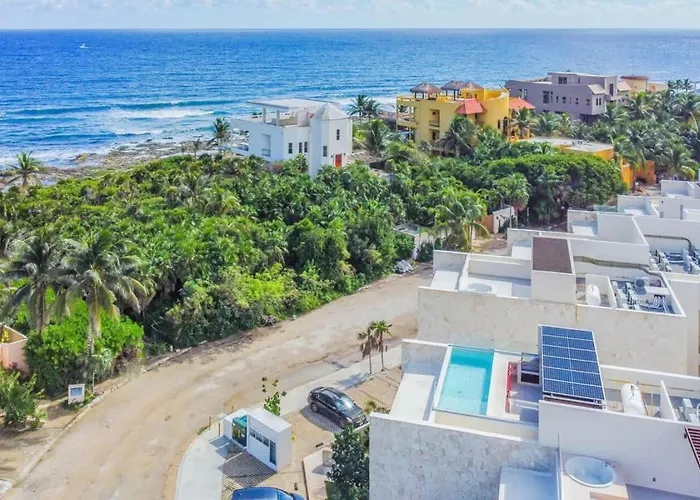 Chic Beachfront Ocean View Rooftop Pools * Akumal