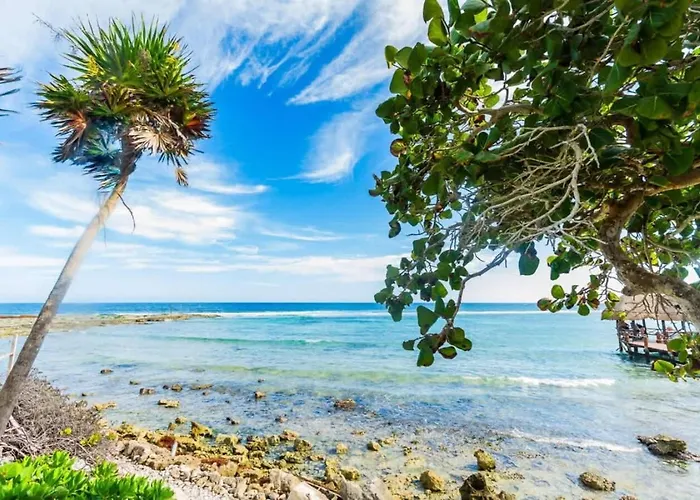 Holiday home Chic Beachfront Ocean View Rooftop Pools *